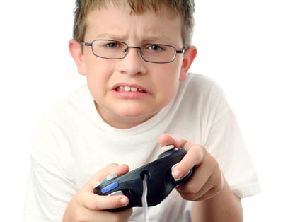 child_frustrated_game